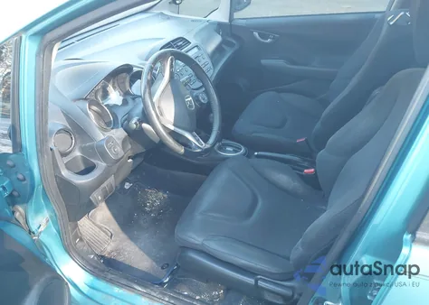 2013 Honda Fit Sport z USA, uszkodzony, nr VIN JHMGE8H57DC040836